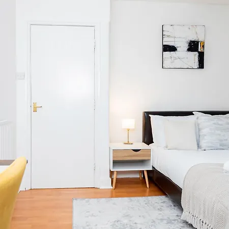 Cosy Oxford Getaway With Free Parking, Minutes From City Centre Buitenkant foto