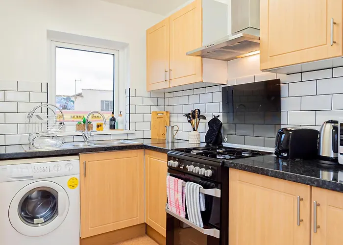 Cosy Oxford Getaway With Free Parking, Minutes From City Centre