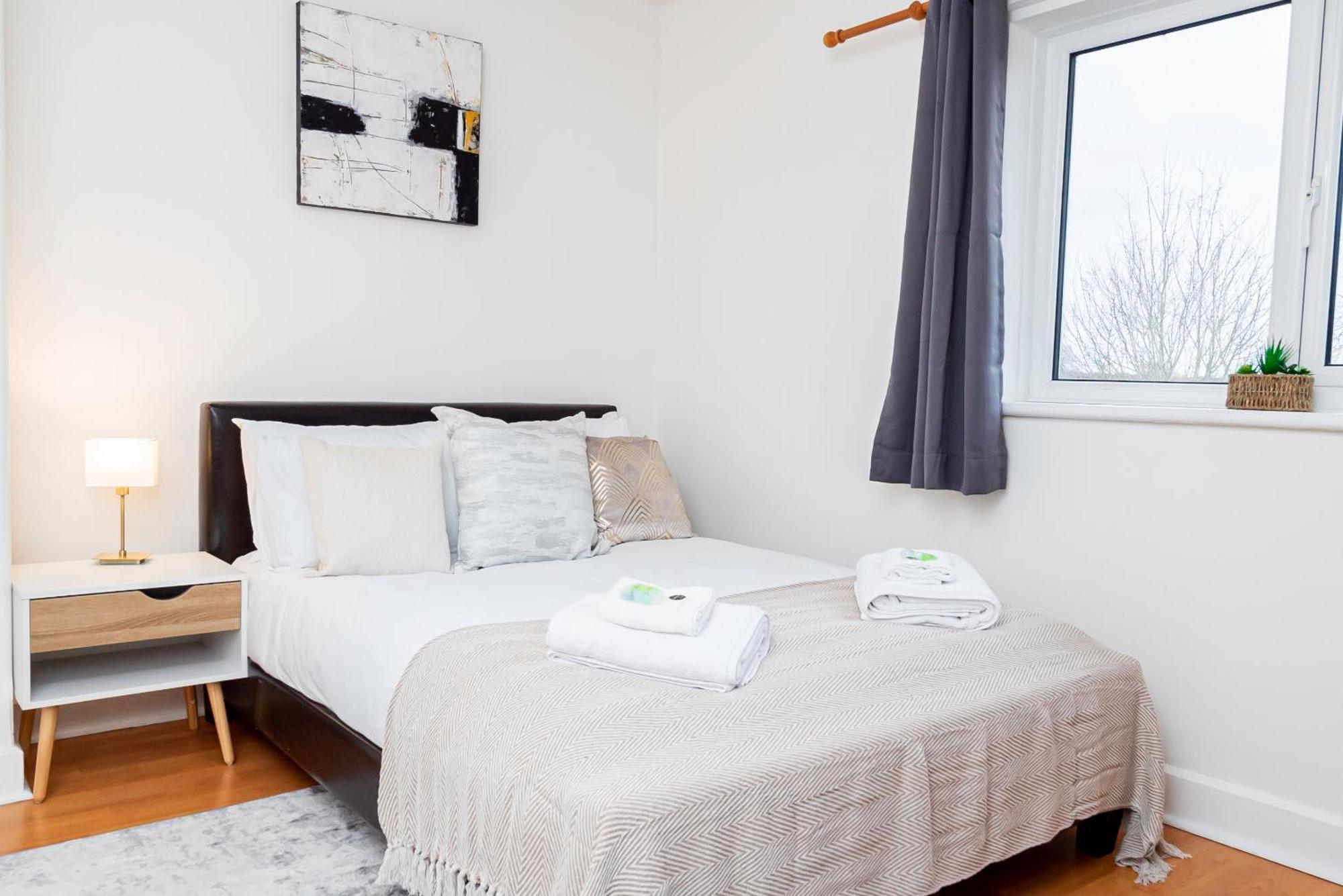 Cosy Getaway With Free Parking, Minutes From Centre Oxford